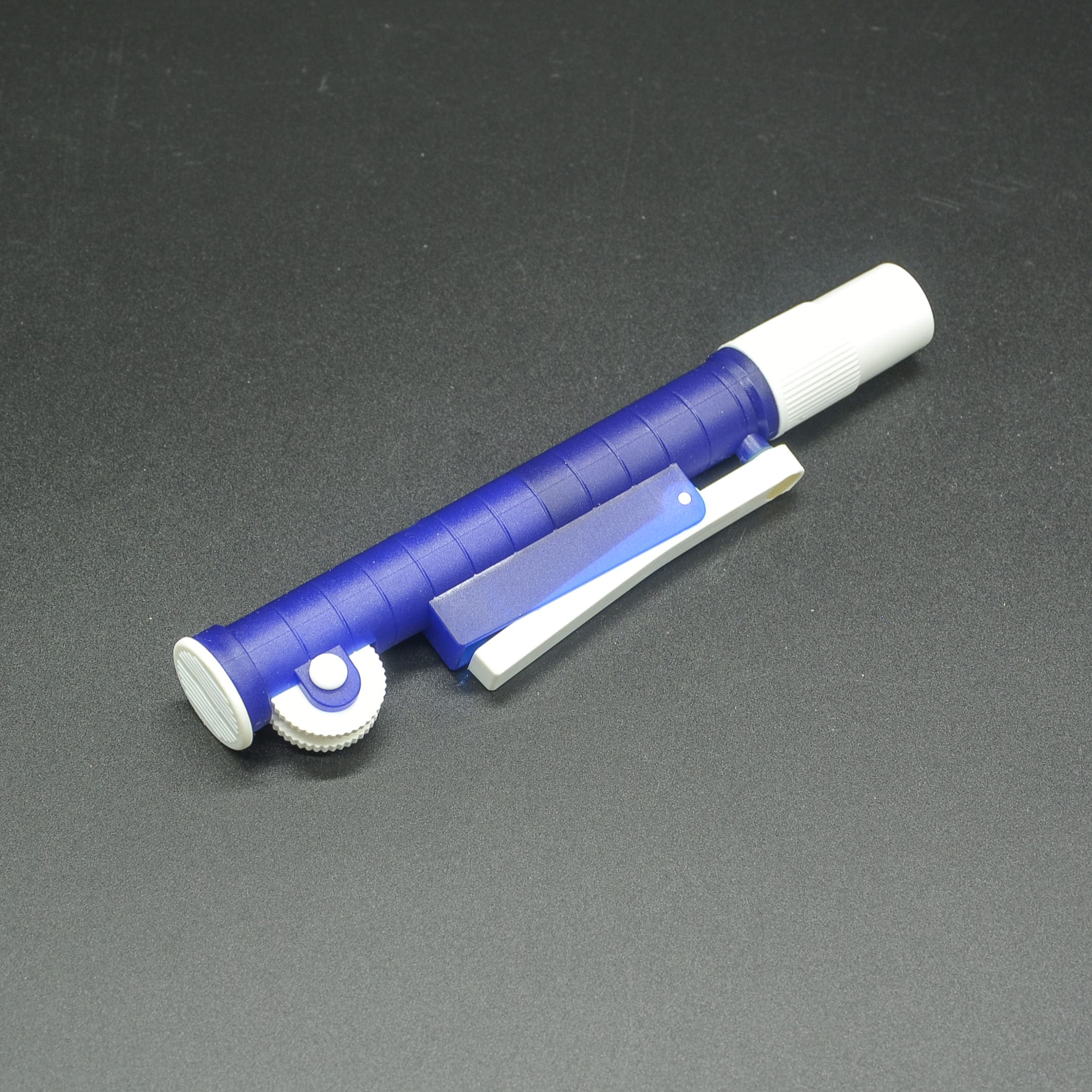 Пипетатор поршневой (дозатор) 2 мл