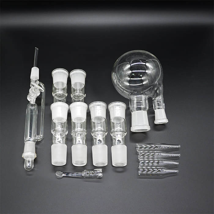 Аппарат для проведения химических реакций