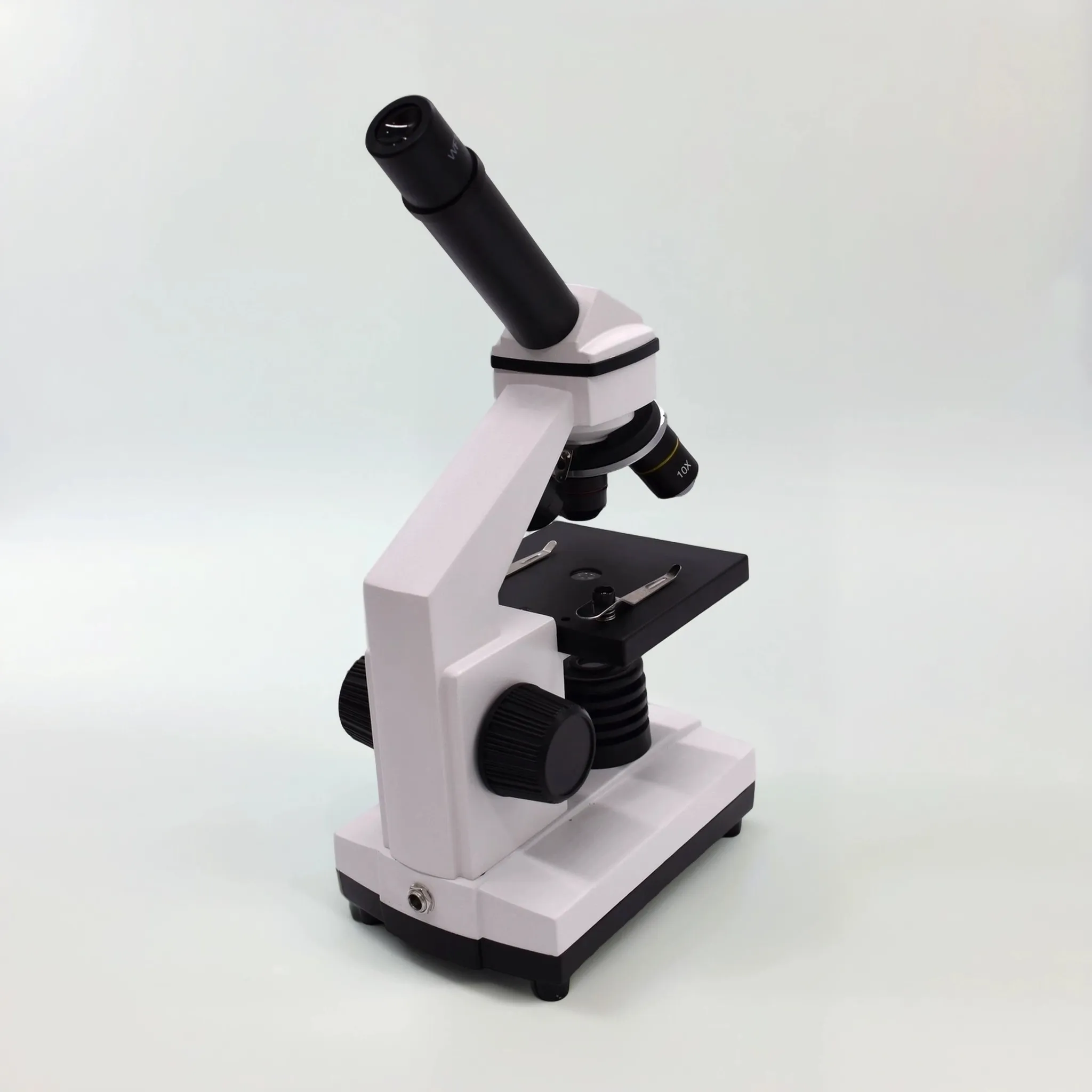 Микроскоп школьный Эврика 40х-1280х с видеоокуляром в кейсе