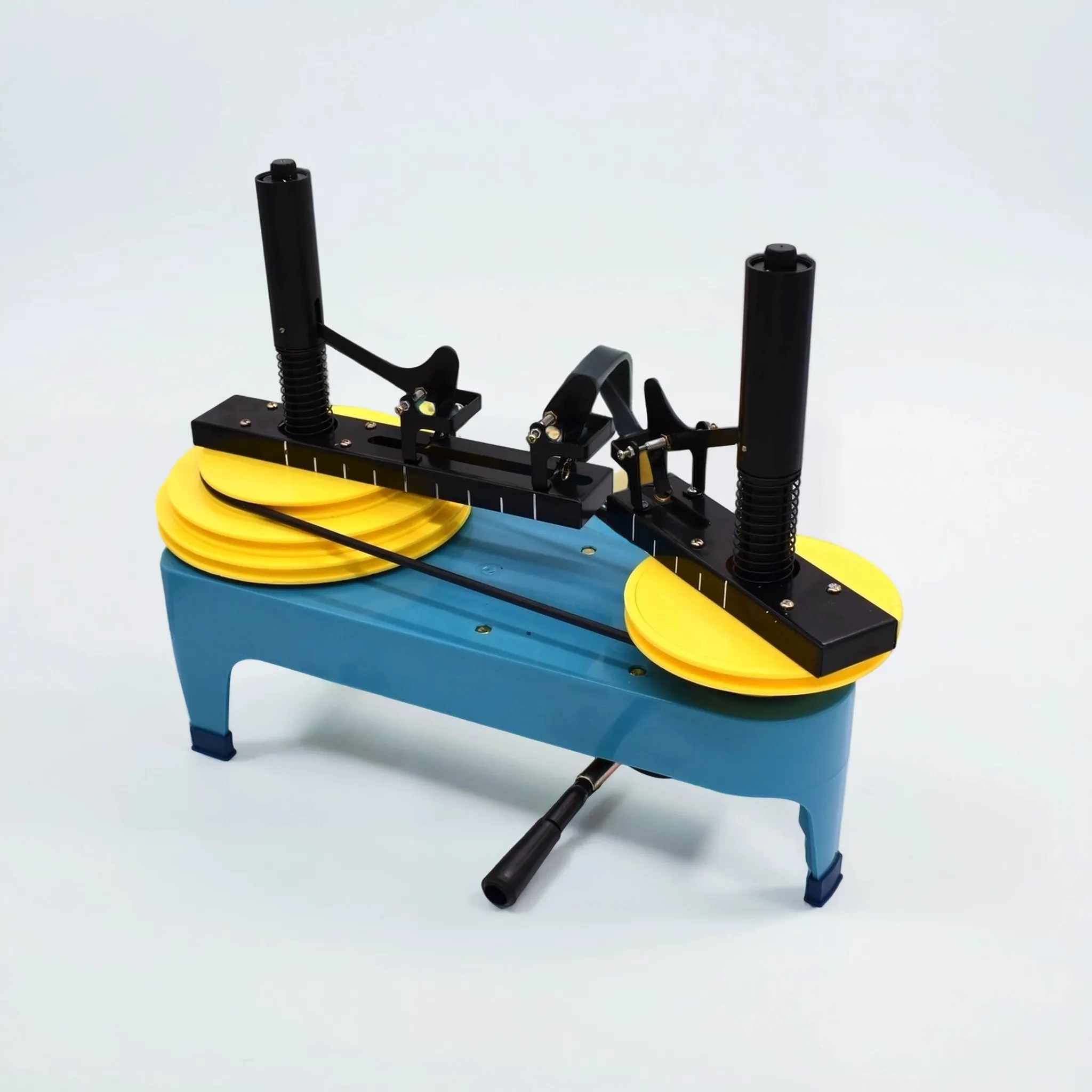 Прибор для изучения вращательного движения (центрифуга)