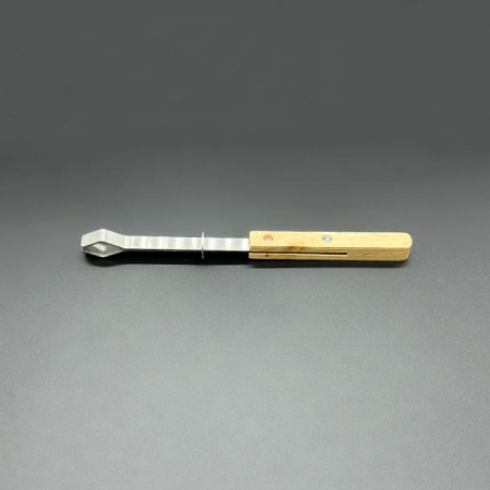 Зажим пробирочный с деревянной ручкой