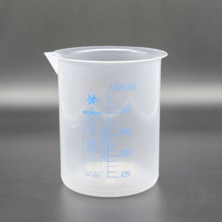 Стакан низкий 1000 мл с носиком и шкалой, ПП
