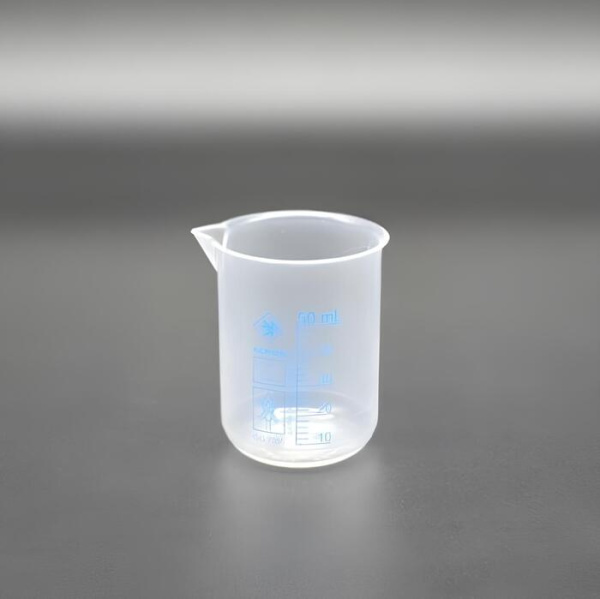 Стакан низкий 50 мл с носиком и шкалой, ПП Стакан низкий 50 мл с носиком и шкалой, ПП