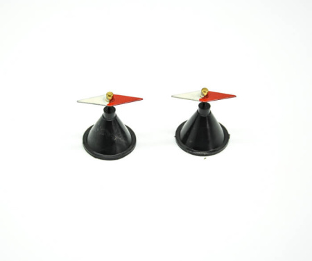 Стрелки магнитные на штативах (пара) лабораторные