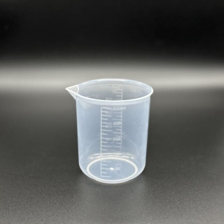 Стакан 500 мл с носиком и шкалой, ПП