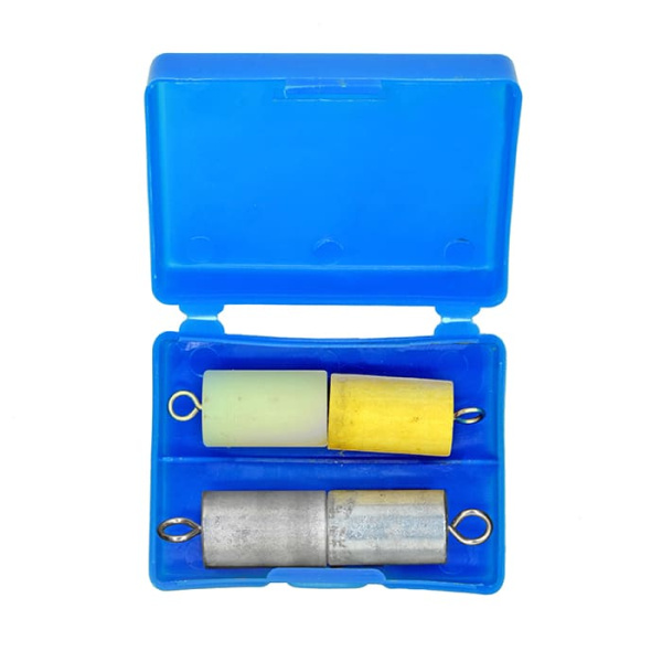 Набор тел равного объема (сталь, алюминий, пластик и дерево) цилиндры