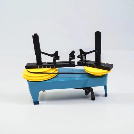 Прибор для изучения вращательного движения (центрифуга)