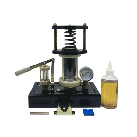 Модель гидравлического пресса