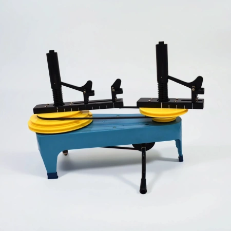 Прибор для изучения вращательного движения (центрифуга)