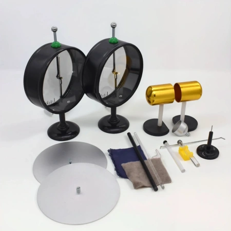 Электрометры с набором принадлежностей